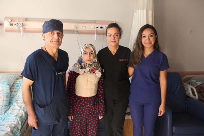 AFYON DEVLET HASTANESİNDE BİYOLOJİK KALP KAPAK AMELİYATI YAPILDI