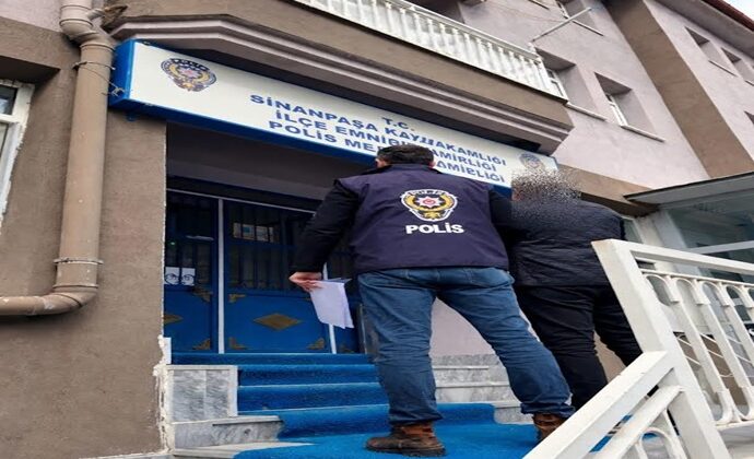AFYON POLİSİ 4 YIL 10 AY 15 GÜN HAPİS CEZASI OLAN ŞAHISI YAKALADI.