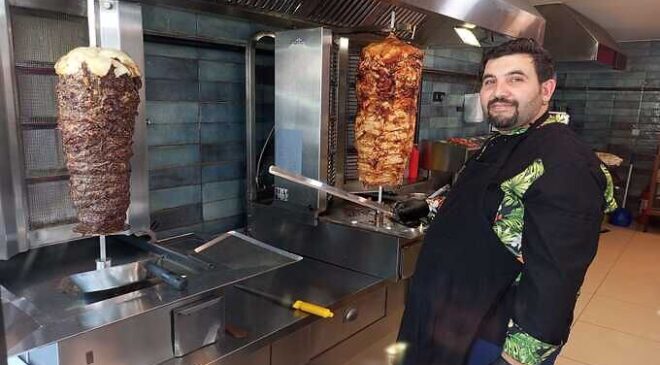 DÜNYA MUTFAKLARINA GİREN TÜRK LEZZETİ…DÖNER  …..