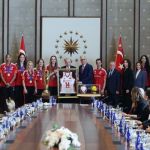 Erdoğan, Avrupa Şampiyonu Milli Voleybolcuları kabul etti
