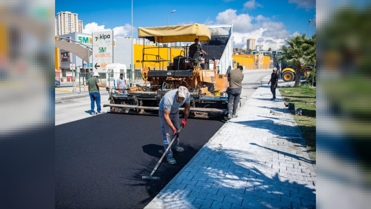 Kuşadası Belediyesi Değirmendere Mahallesi’nde Asfalt Çalışmalarına Hız Veriyor