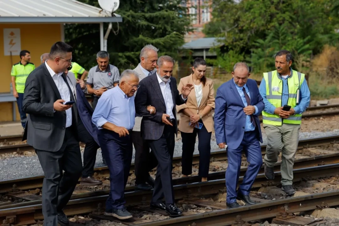 Kayseri’nin Ulaşım Altyapısı İçin TCDD ile Kritik Zirve Gerçekleştirildi