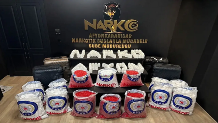 Polis 16 Kilo 750 Gram Uyuşturucu Yakaladı.