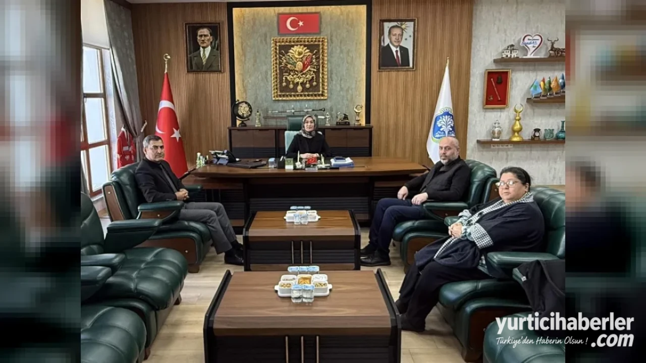 AK Parti Sandıklı İlçe Başkanlığı’ndan Belediye Başkan Vekili Sevim Ulusoy’a Makam Ziyareti