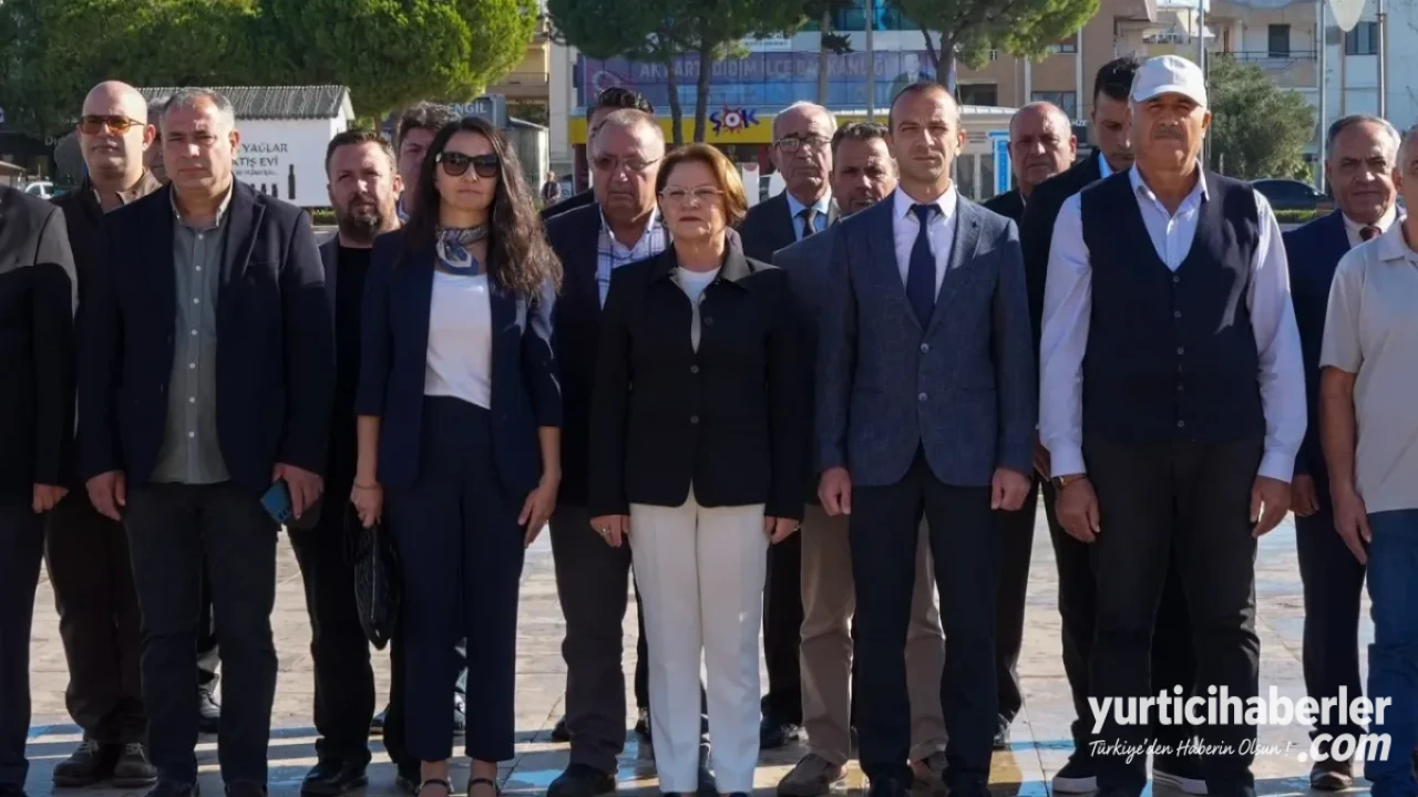 Didim Belediye Başkanı Hatice Gençay Muhtarlar Günü Çelenk Törenine Katıldı
