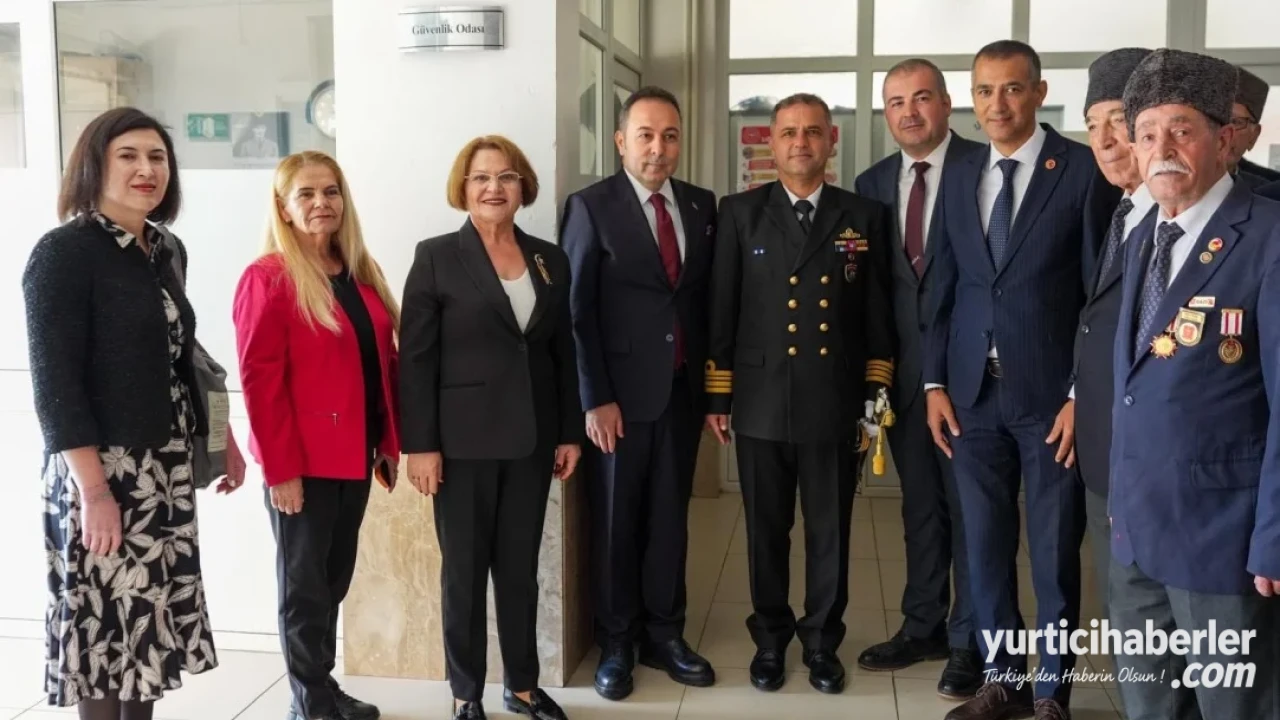 Didim'de 29 Ekim Cumhuriyet Bayramı Büyük Bir Coşkuyla Kutlandı - Detay Görsel 1