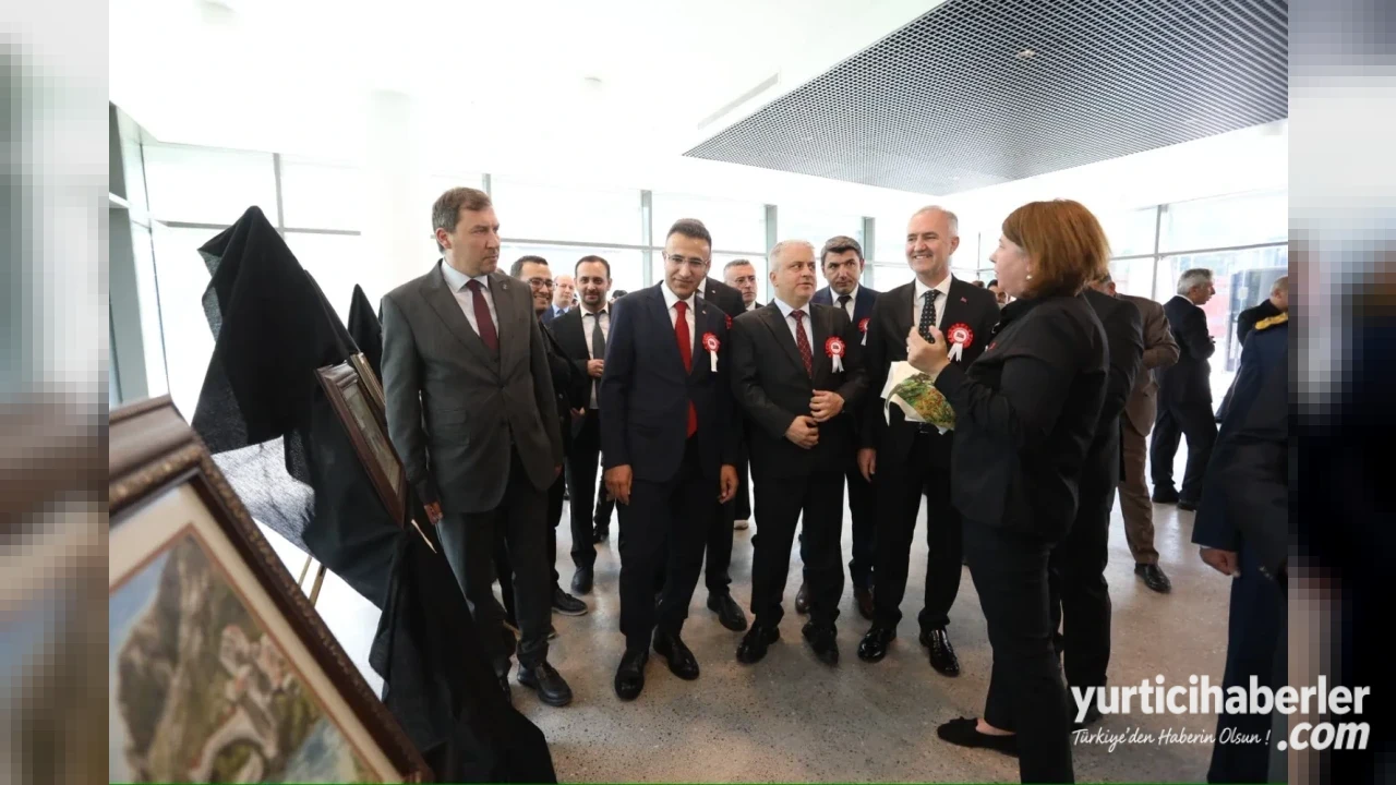 Bursa İnegöl de Cumhuriyetin 103 Yıl Coşkusu Goblen Sanatıyla Buluştu