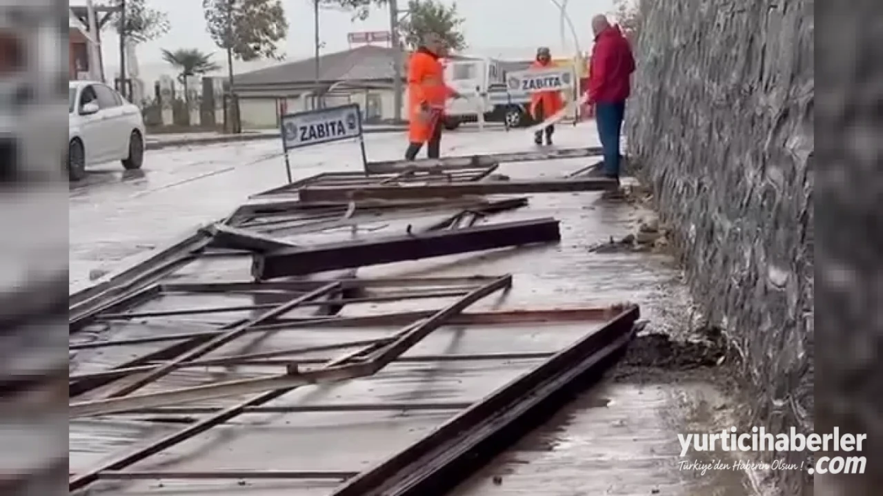 Düzce Akçakocada Şiddetli Fırtına Tabelaları Devirdi ve Tehlike Yarattı