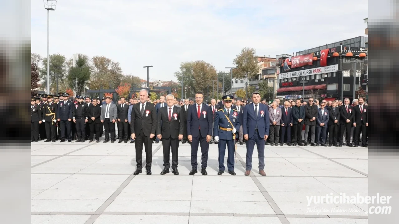 İnegöl’de 29 Ekim Cumhuriyet Bayramı Coşkusu Çelenk Töreniyle Başladı