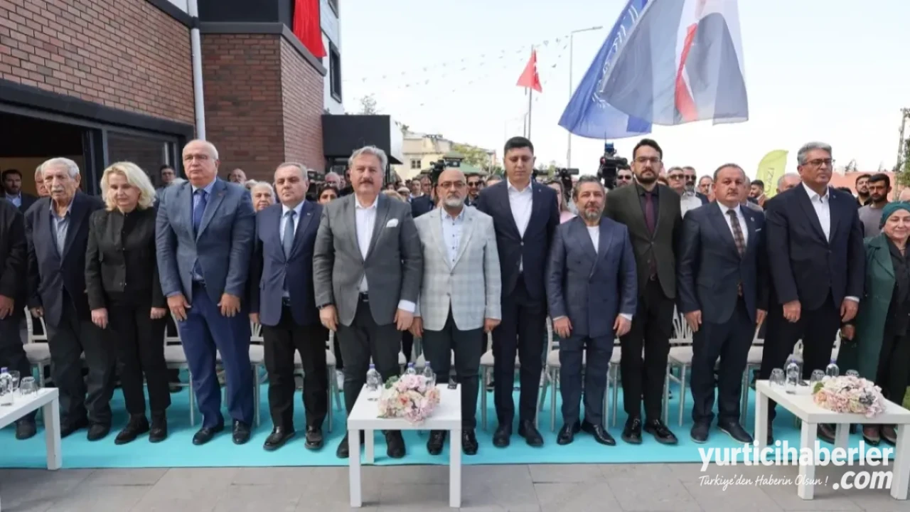 Kayseri Melikgazi’de Büyük Yatırım: Sosyal Yaşam Merkezi ve Kütüphane Hizmete Açıldı