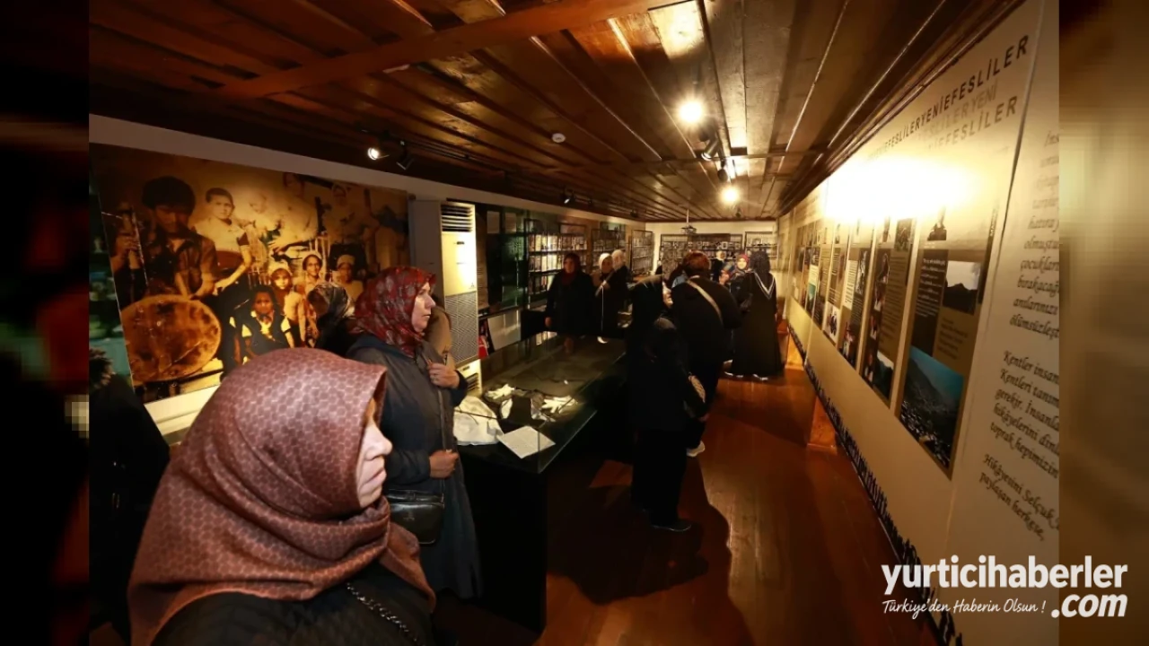 Manisalı Kadınlar Efes Selçuk’un Binlerce Yıllık Tarihi Mirasını Keşfetti
