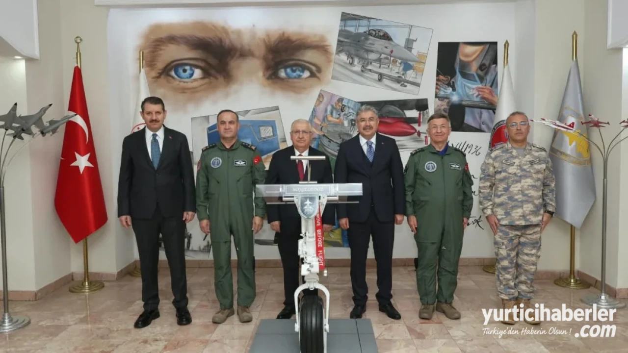Millî Savunma Bakanı Yaşar Güler, Eskişehir 1’inci Hava Bakım Fabrika Müdürlüğü'nü Ziyaret Etti - Detay Görsel 1