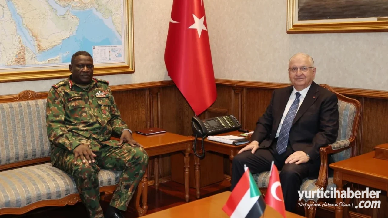 Millî Savunma Bakanı Yaşar Güler, Sudan Kara Kuvvetleri Komutanı’nı Ankara’da Kabul Etti - Detay Görsel 2
