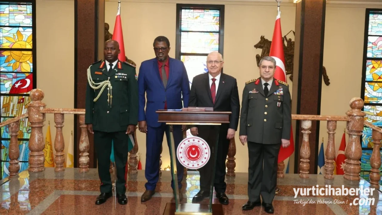 Millî Savunma Bakanı Yaşar Güler, Gambiyalı Mevkidaşı Joof'u Ankara'da Ağırladı - Detay Görsel 1