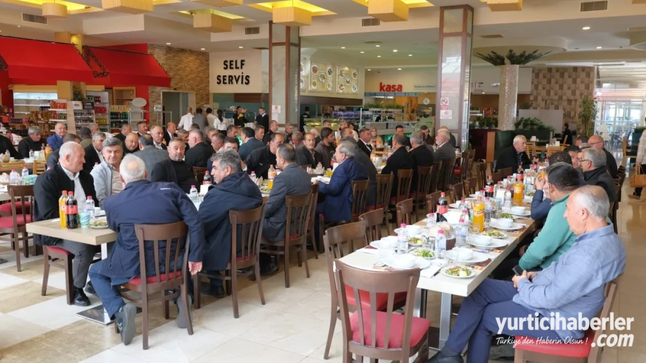 Sandıklı Belediye Başkan Vekilimiz Sevim Ulusoy, 19 Ekim Muhtarlar Günü kapsamında düzenlenen programa katıldı. - Detay Görsel 1