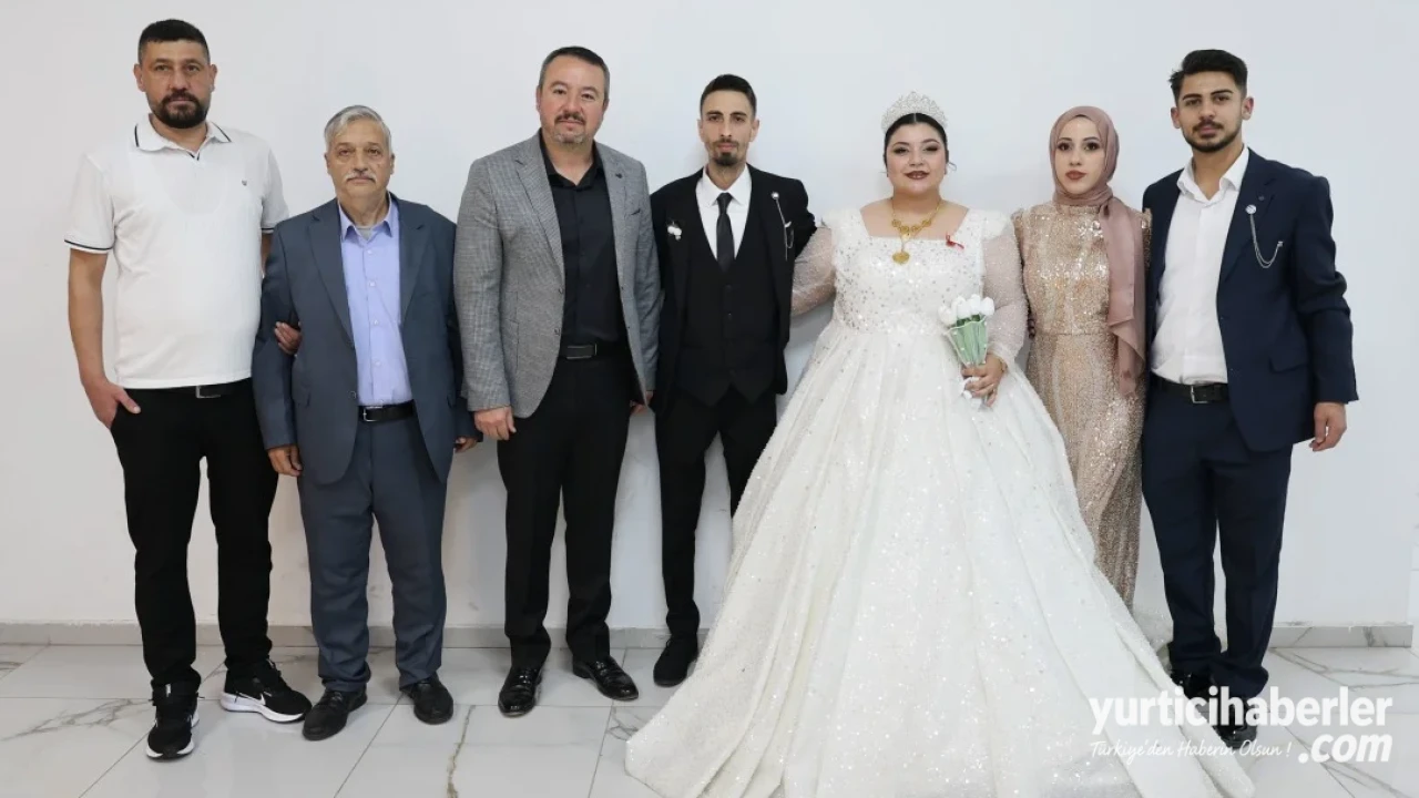 Sandıklı Belediye Başkanı Adnan Öztaş Genç Çiftlerin Düğün ve Nikâh Törenlerine Katıldı