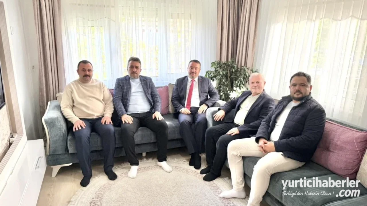 Sandıklı Belediye Başkanı Adnan Öztaş'tan Vefat Eden Vatandaşların Ailelerine Taziye Ziyareti - Detay Görsel 2
