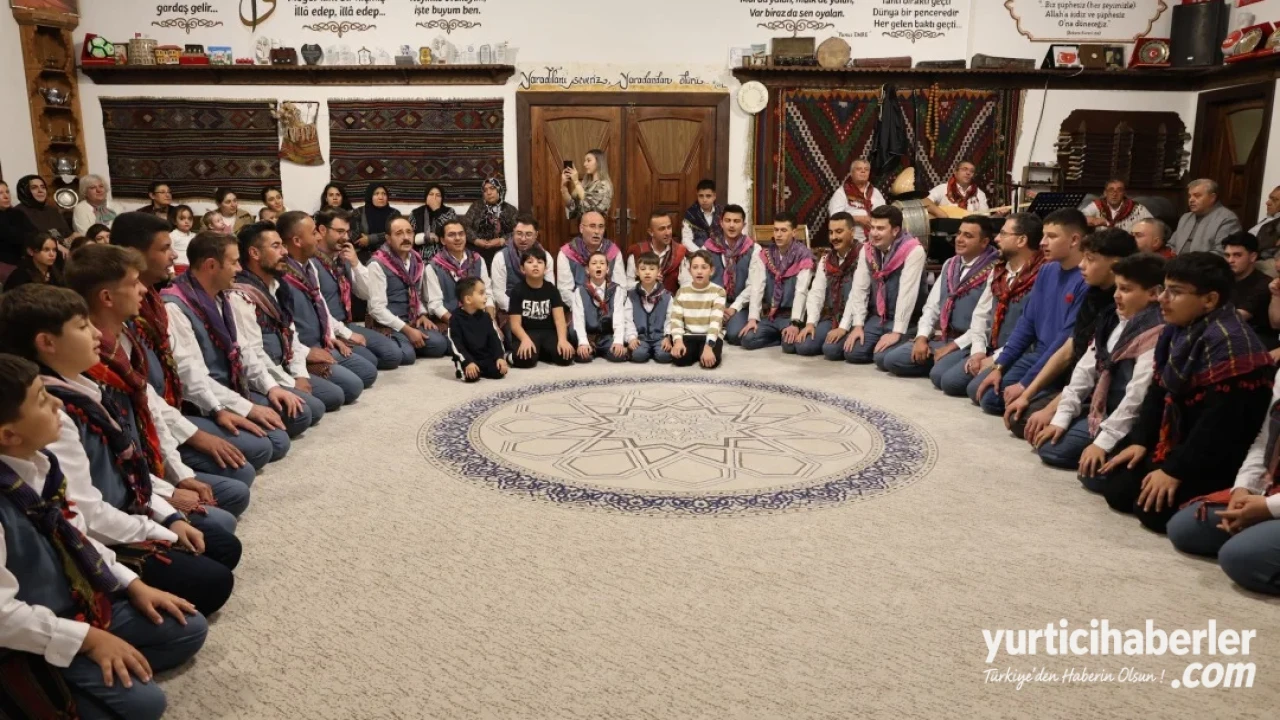 Sandıklı'da Düzenlenen Yaren Gecesi'nde Şehit ve Gazi Aileleri Bir Araya Geldi - Detay Görsel 2