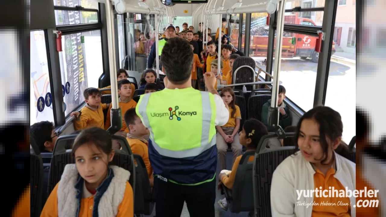 Konya’da Trafikte Nezaket Otobüsü İle Öğrencilere Bilinç Aşılanıyor