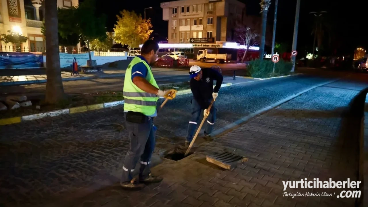 Didim Belediyesi'nden Yağmur Suyu Önlemi: Rögar ve Izgaralar Temizlendi - Detay Görsel 1