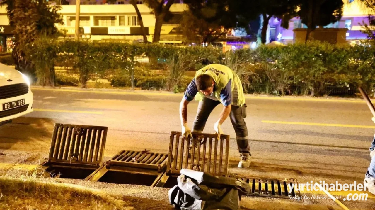 Didim Belediyesi'nden Yağmur Suyu Önlemi: Rögar ve Izgaralar Temizlendi - Detay Görsel 3