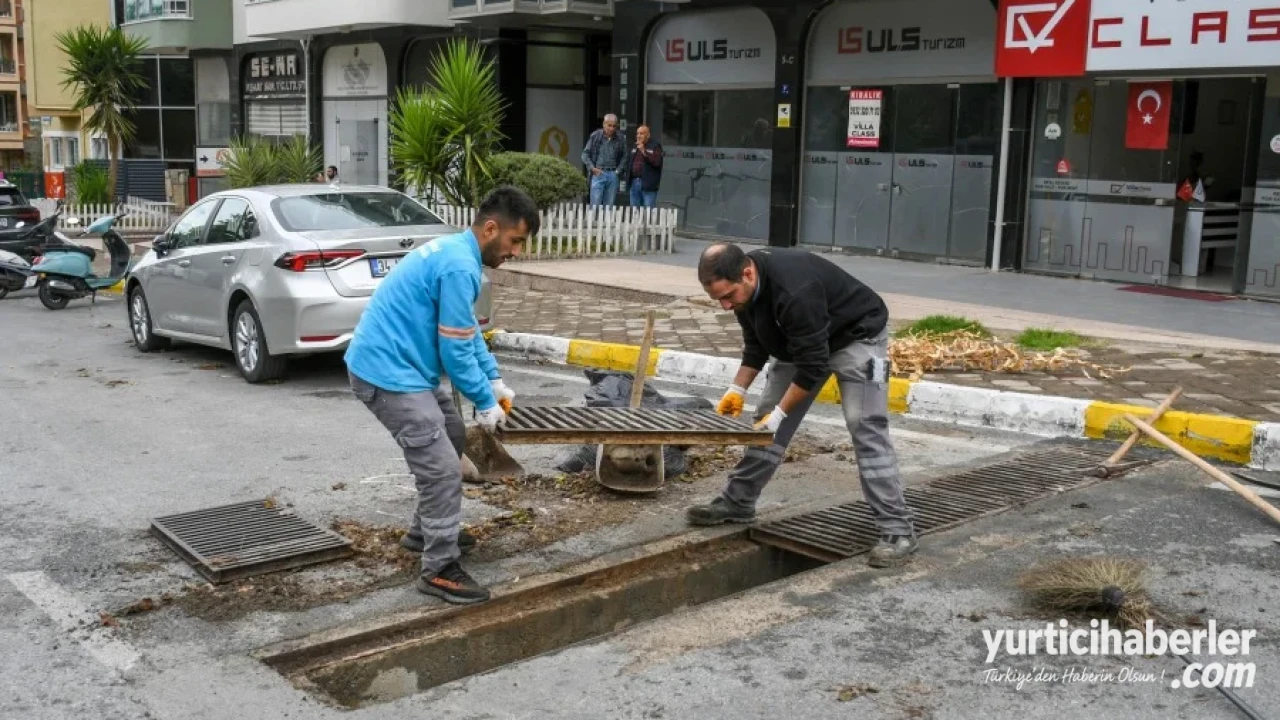 Kuşadası Belediyesi'nden Yağışlar Öncesi Kritik Mazgal ve Altyapı Temizlik Seferberliği - Detay Görsel 4