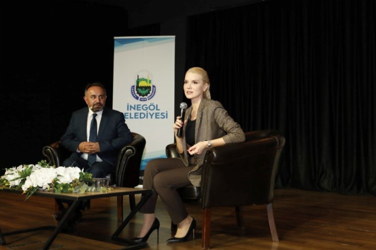 Bursa İnegöl Kitap Günleri’ne Pelin Çift’le veda