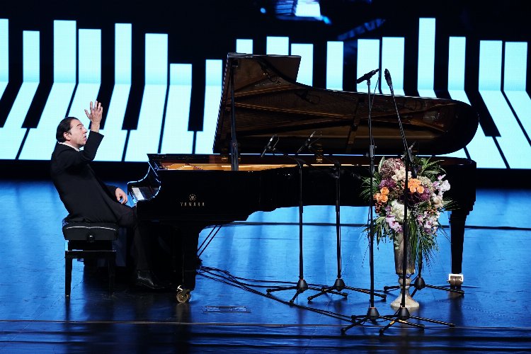 Fazıl Say’dan Üniversite’de konser