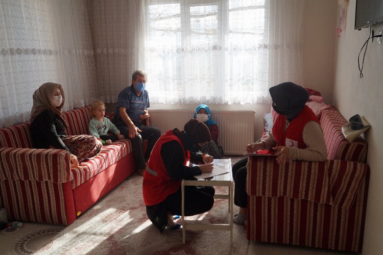 Türk Kızılayı Bursa’nın dağ ilçelerine umut oldu