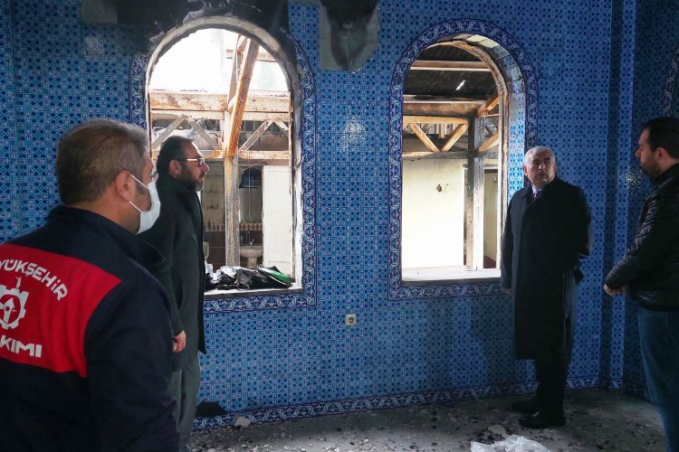Kocaeli’nde yanan Bahtiyar Camii’nde çalışmalar incelendi
