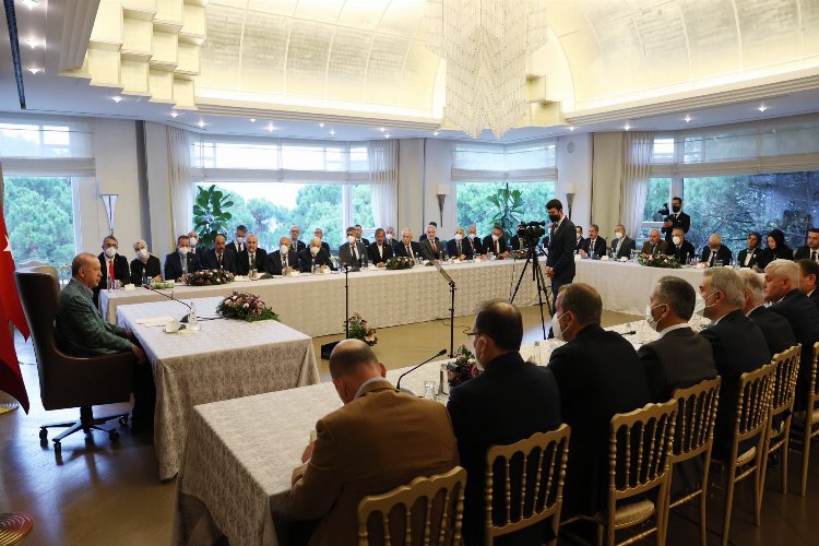 Cumhurbaşkanı Erdoğan, Boşnaklılarla İstanbul’da buluştu