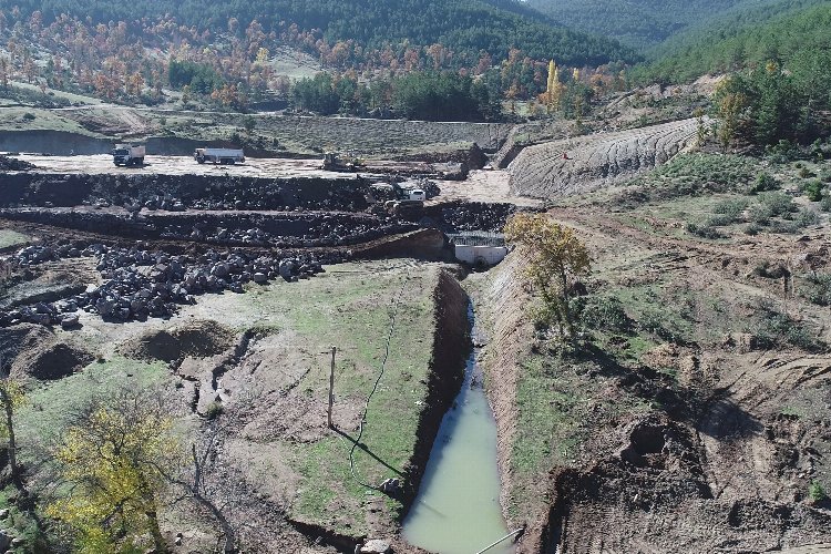 DSİ Bursa Kocadere Göleti’nde çalışmalarını sürdürüyor