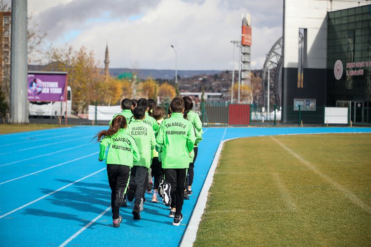Kayseri Talas’ta atletizm başarısı