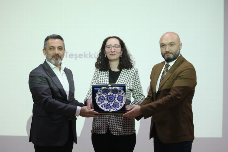 Bursa AB Bilgi Merkezi ve BTÜ’den ‘Sosyal Medya ve Dezenformasyon’ etkinliği