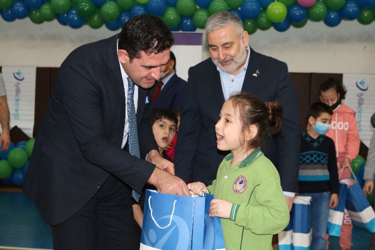 İyilik Derneği’nden 20 özel öğrenciye yardım