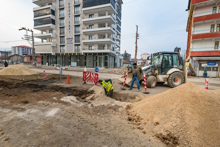 Malatya Karakavak’a 8 bin metre içme suyu hattı