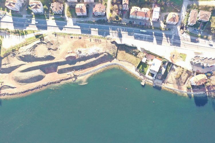 Kocaeli Gölcük’te sahil düzenlemesi