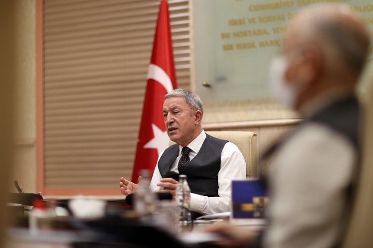 Bakan Akar: “Yunanistan mağdur, Türkiye saldırgan algısı oluşturulmaya çalışılıyor”