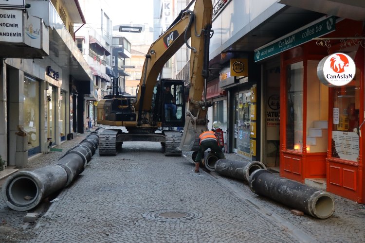 Kocaeli İzmit Fethiye Caddesi’nde çalışmalar devam ediyor