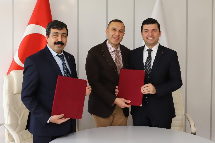 İzmir’de üniversiteli öğrencilerin istihdamına yönelik iş birliği imzası