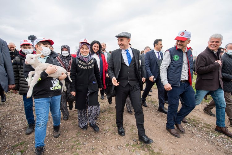 İzmir Bergama’da ‘Çoban Ateşi’ yakıldı