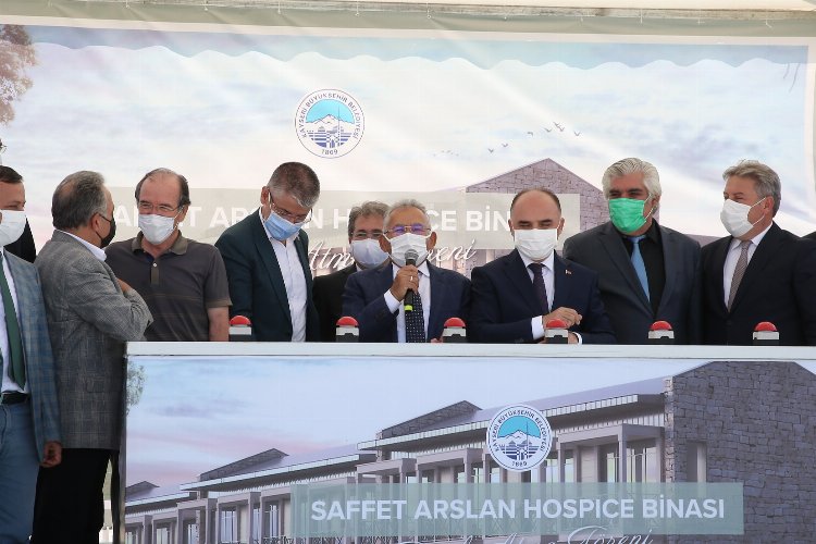 Kayseri Büyükşehir’den 2021’de yatırım yağmuru