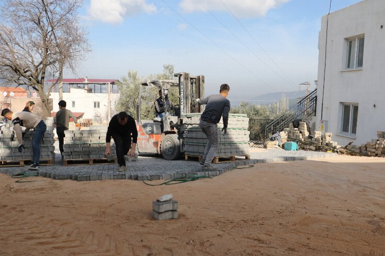 Manisa Karakoca’da üstyapı çalışmaları başladı