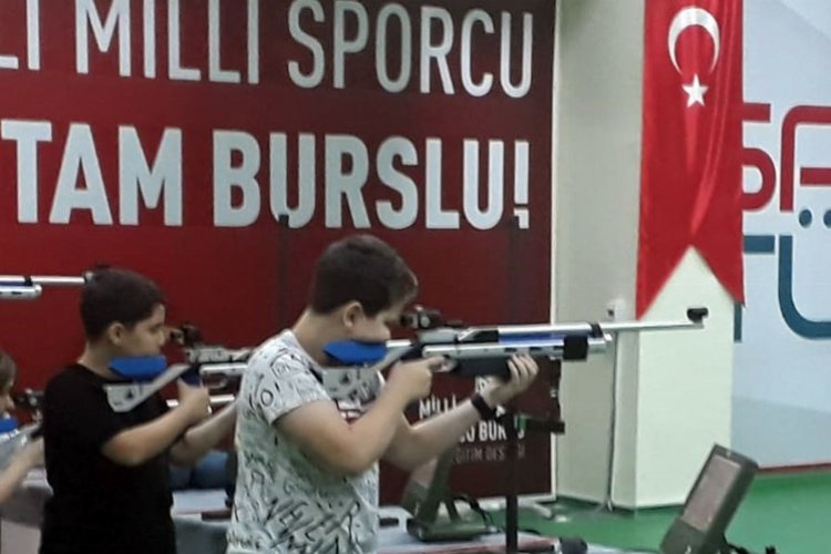 Mardin’in ‘havalı’ atıcıları gururlandırdı