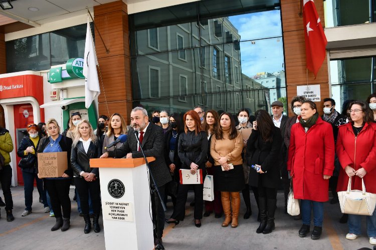 ‘Hayvanlar barınaklara hapsedilerek yok edilmek isteniyor”