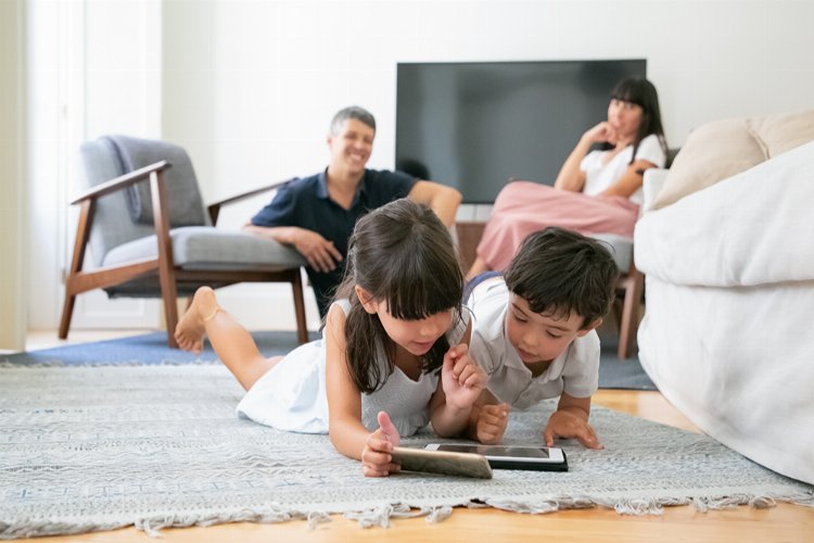 Türkiye’deki ebeveynlerin yüzde 52’si kontrollü uygulama kullanıyor