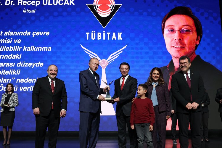 ERÜ’nün TÜBA ve TÜBİTAK Bilim Ödülleri gururu
