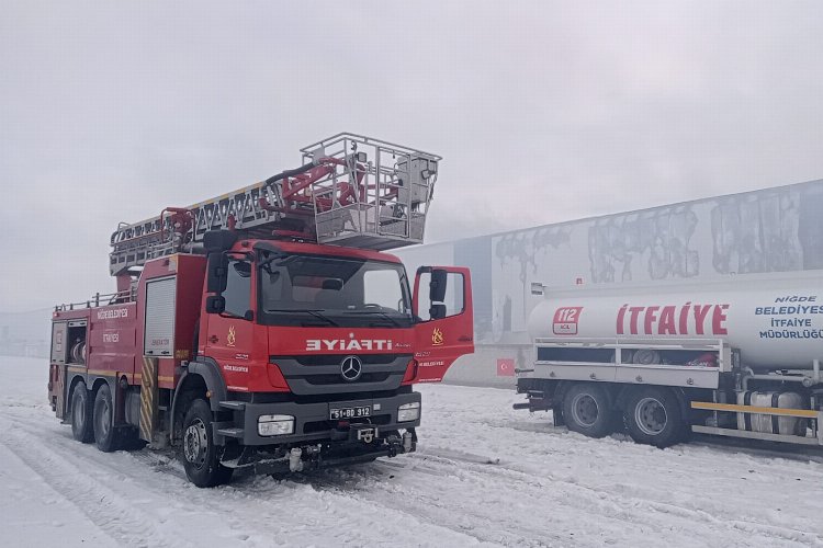 Niğde Bor Karma Organize Sanayi Bölgesi’nde yangın
