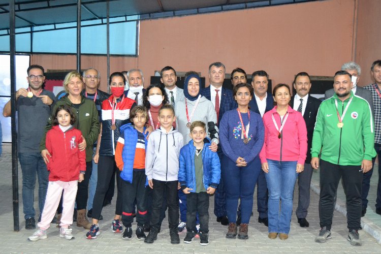 Didim’de öğretmenler arasında okçuluk turnuvası