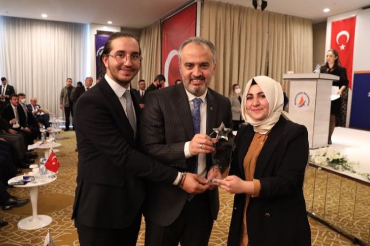 Bursa İnegöl’e sosyal sorumluluk ödülü